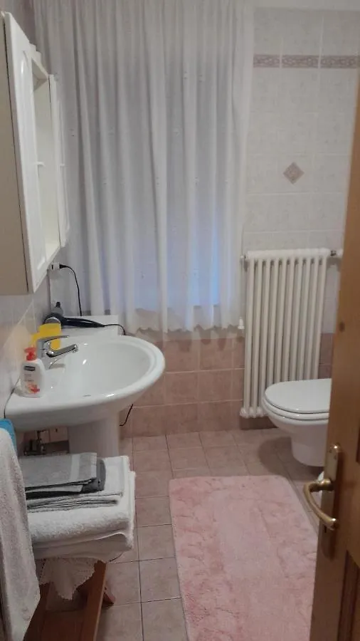 La Casa Di Beppe Appartamento E Camere Danta 0*,  Italy