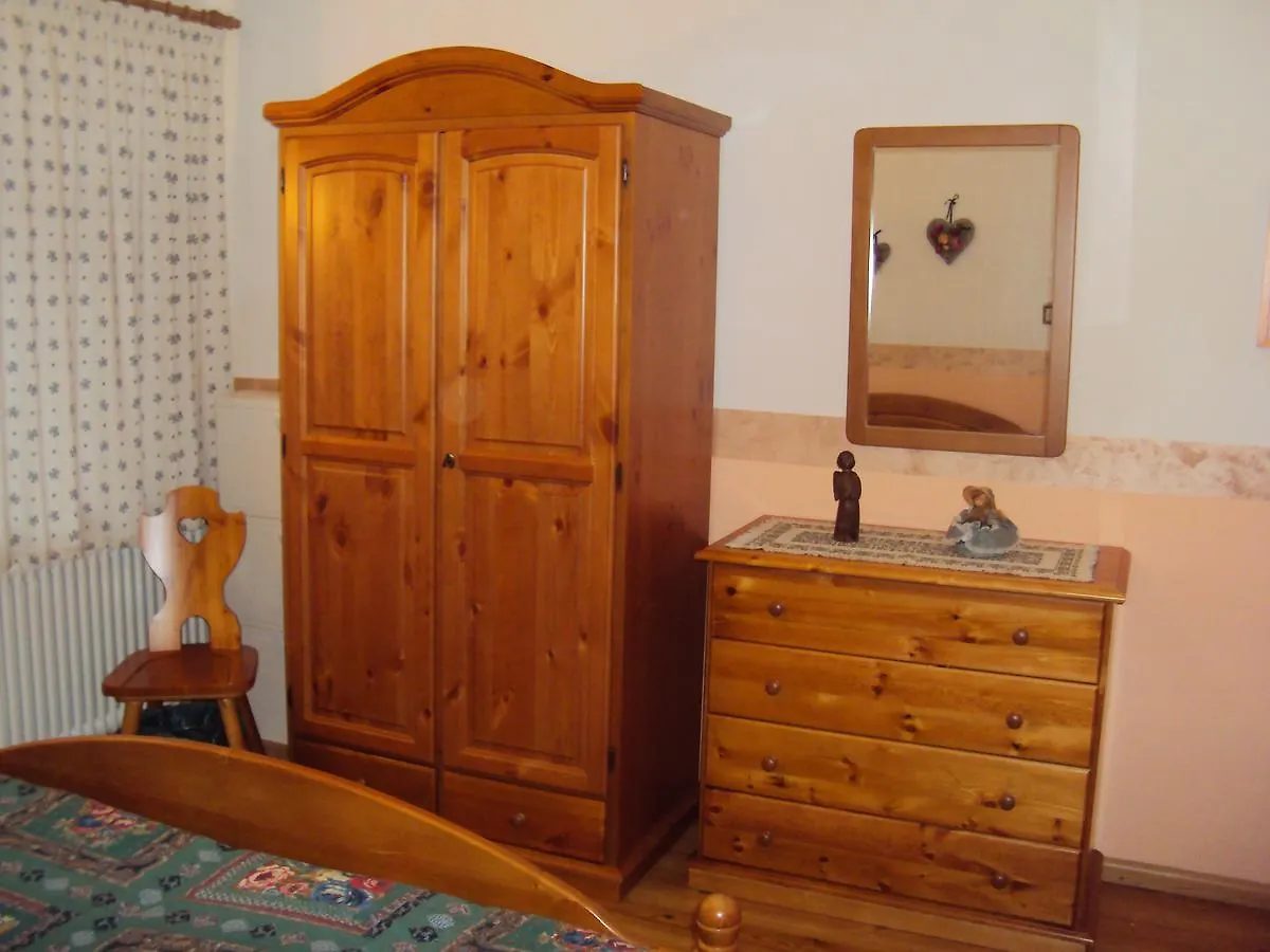 La Casa Di Beppe Appartamento E Camere Danta 0*,  Italy